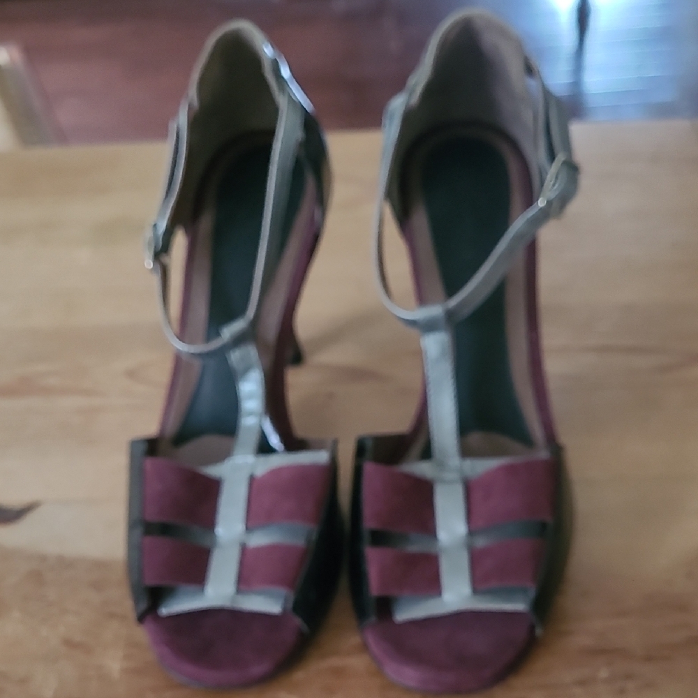 New Marni Burgundy Gray T-Strap Leather Suede Heels. Flawed Bk Leather-Discount